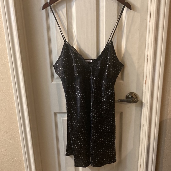 LINEA DONATELLA NIGHTGOWN/ROBE SET - Picture 4 of 5